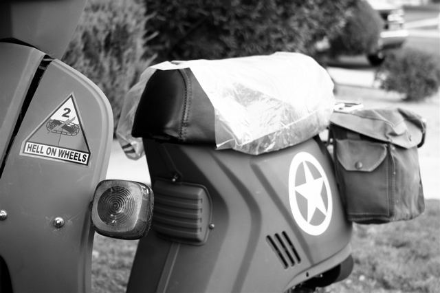 B&W7090.jpg