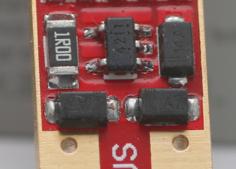 Elite_Amber_LED_IC_Side.jpg