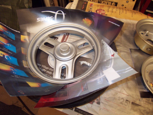 I was to lazy to take the tire off the front rim .So I just let some air out and put card stock around the rim .