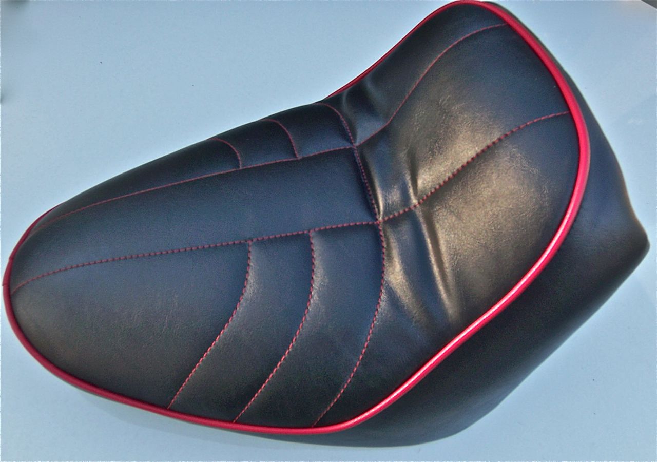 RED STITCHING &amp; PIPING
