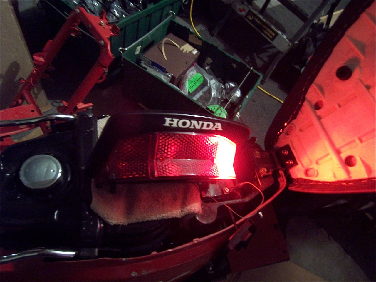 Right tail light
