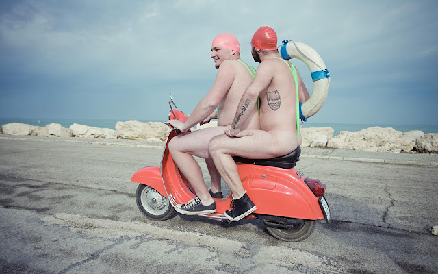nude_vespa.JPG